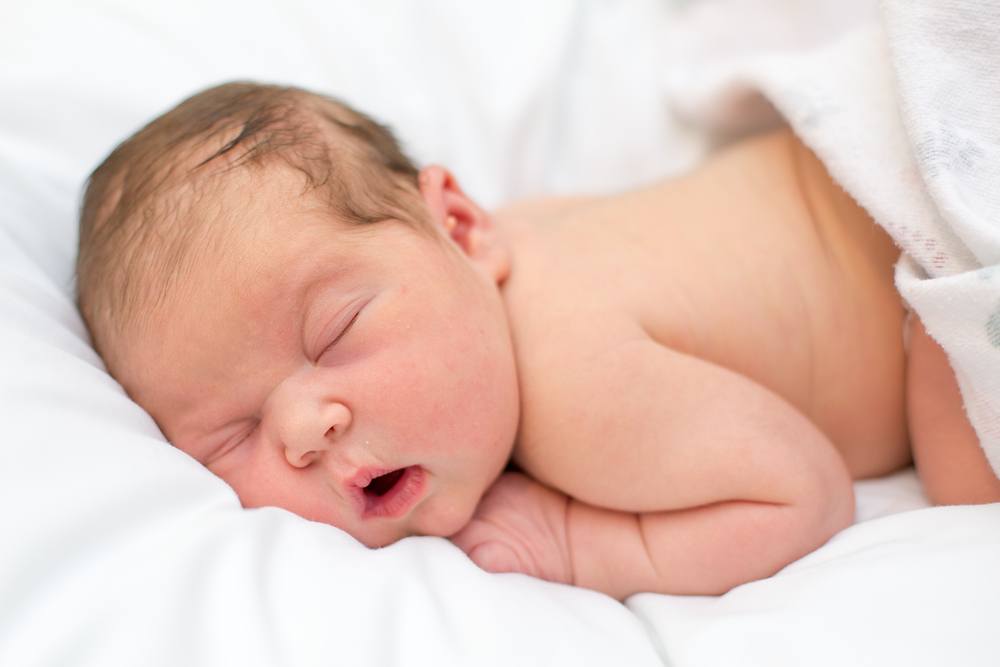 Родители должны беречь и охранять сон новорожденного
