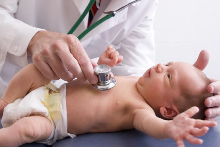 Каких врачей нужно пройти ребенку в 6 месяцев?