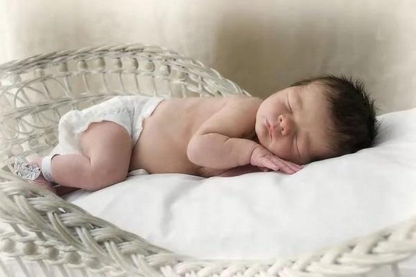 Ребенок в 3 месяца много спит
