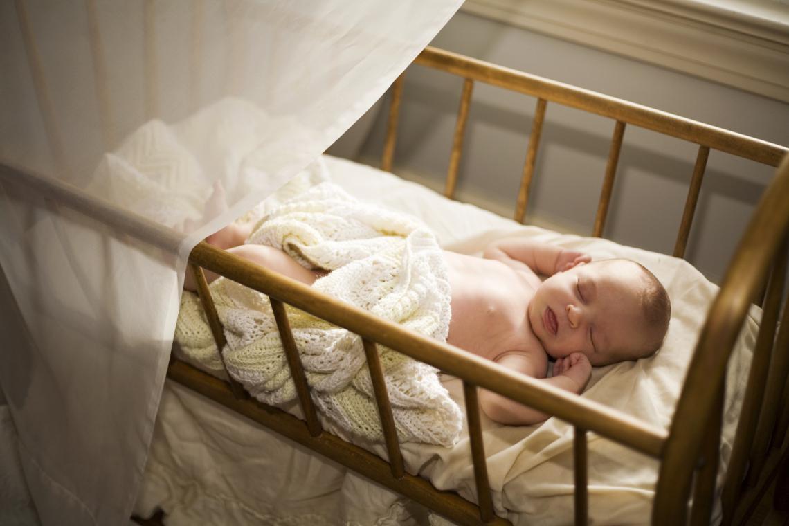 Только родители могут организовать все условия для здорового сна малыша